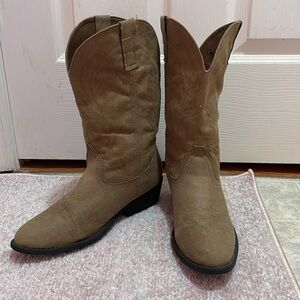 Light Brown Fabric Rampage Woman’s Western Boots